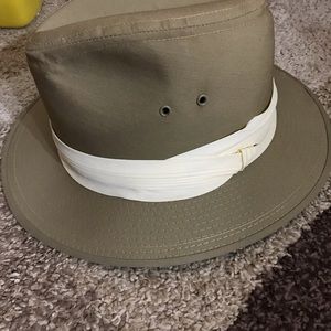 United Hatters Cap & Millinery Size S Hat AA143